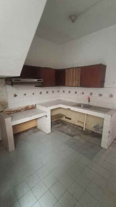 dijual rumah sarua indah