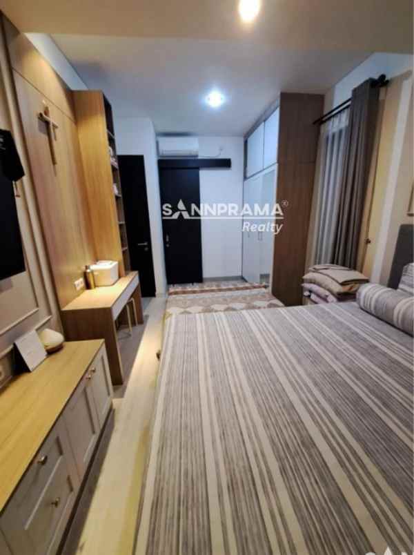 dijual rumah sawangan lama