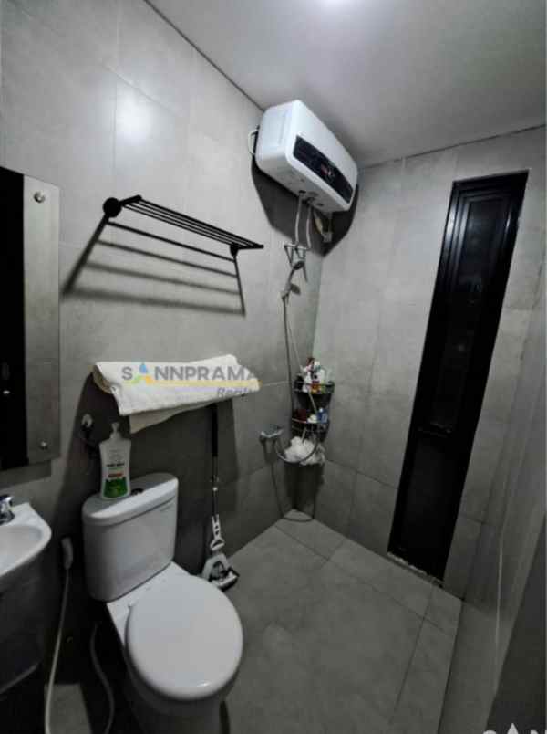 dijual rumah sawangan lama