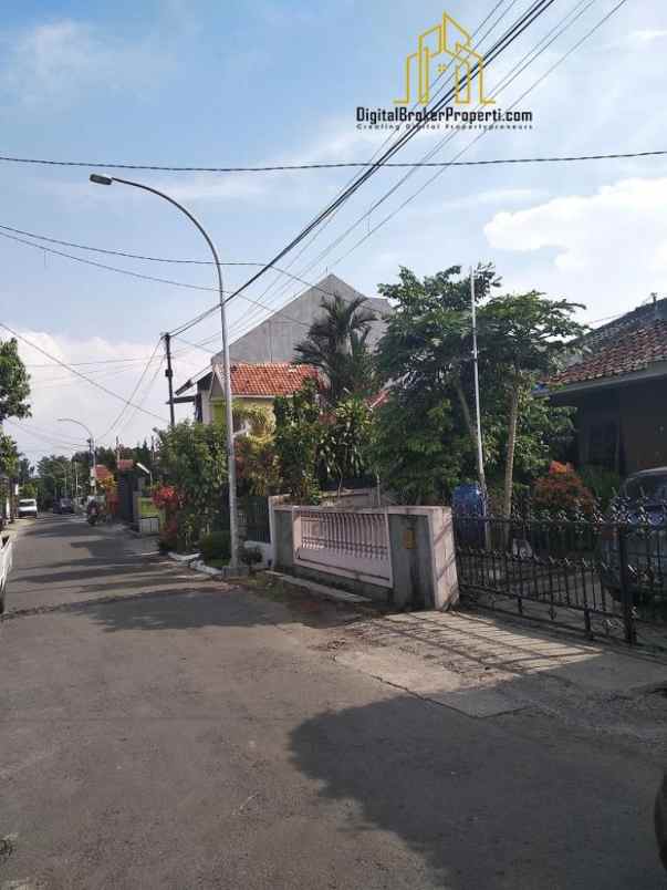dijual rumah sayap turangga