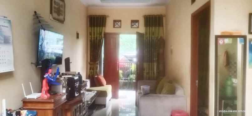 dijual rumah secondary murah pancoran mas depok