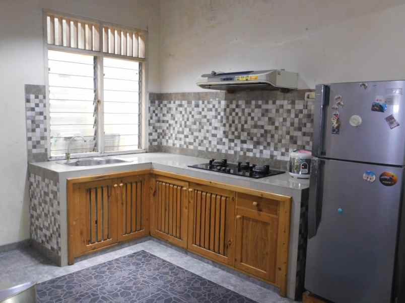 dijual rumah sektor 7 gading serpong