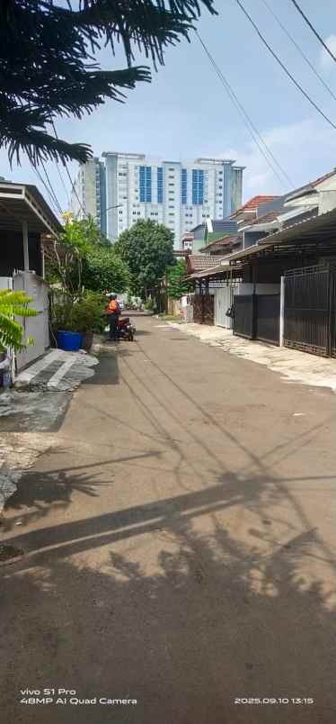 dijual rumah sektor 7 gading serpong