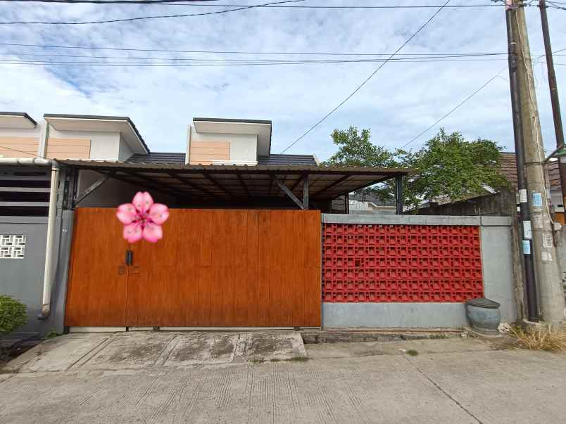 dijual rumah sentraland boulevard