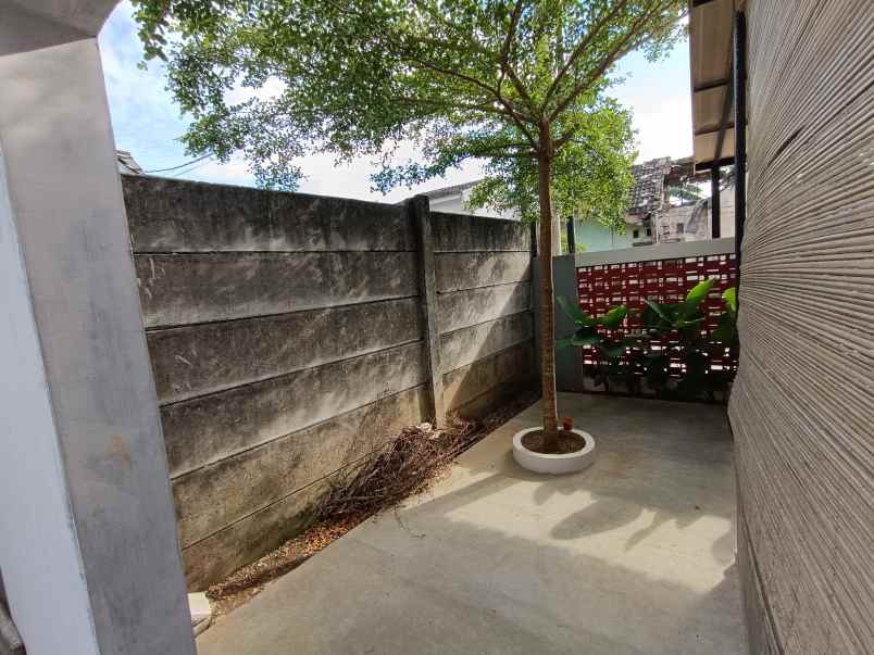 dijual rumah sentraland boulevard