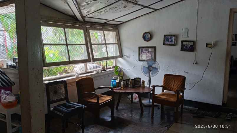 dijual rumah shm klasik di kotabaru yogyakarta