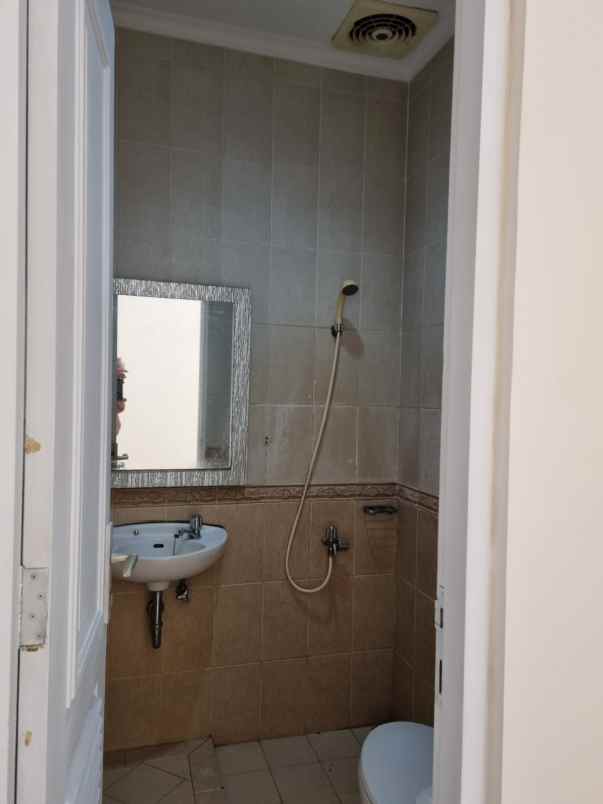 dijual rumah siap huni di kota wisata cibubur