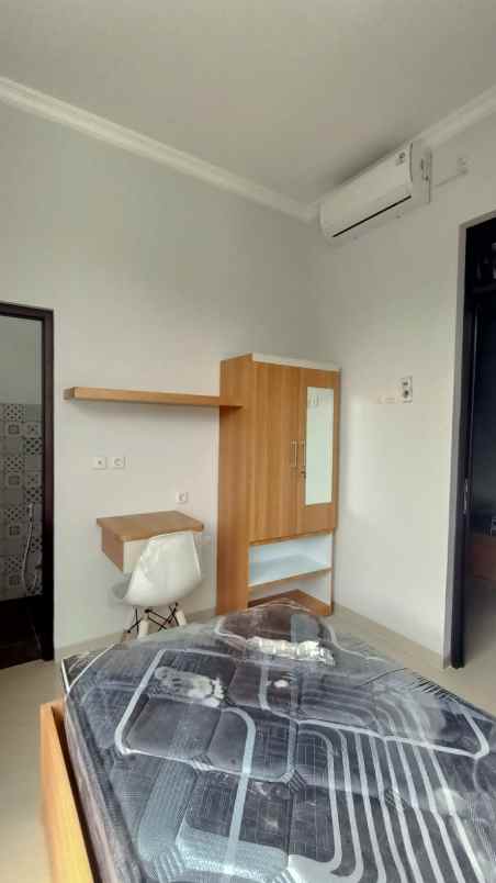 dijual rumah simpang gajayana lowokwaru