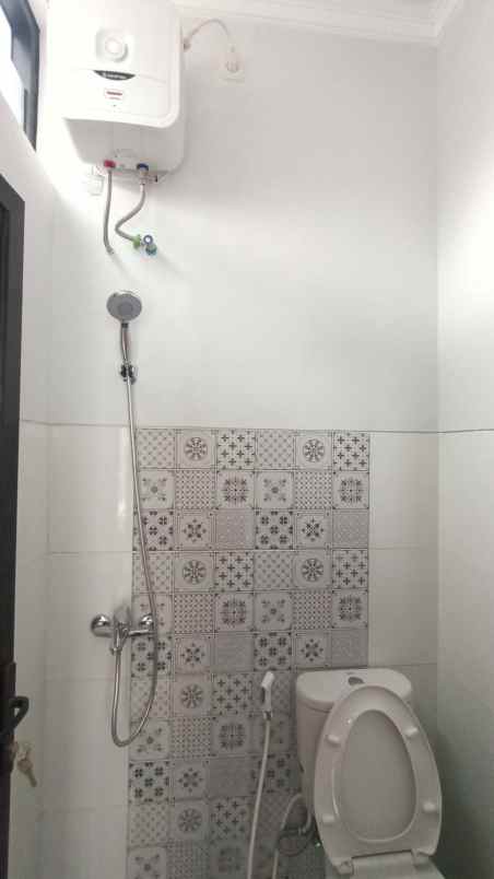 dijual rumah simpang gajayana lowokwaru