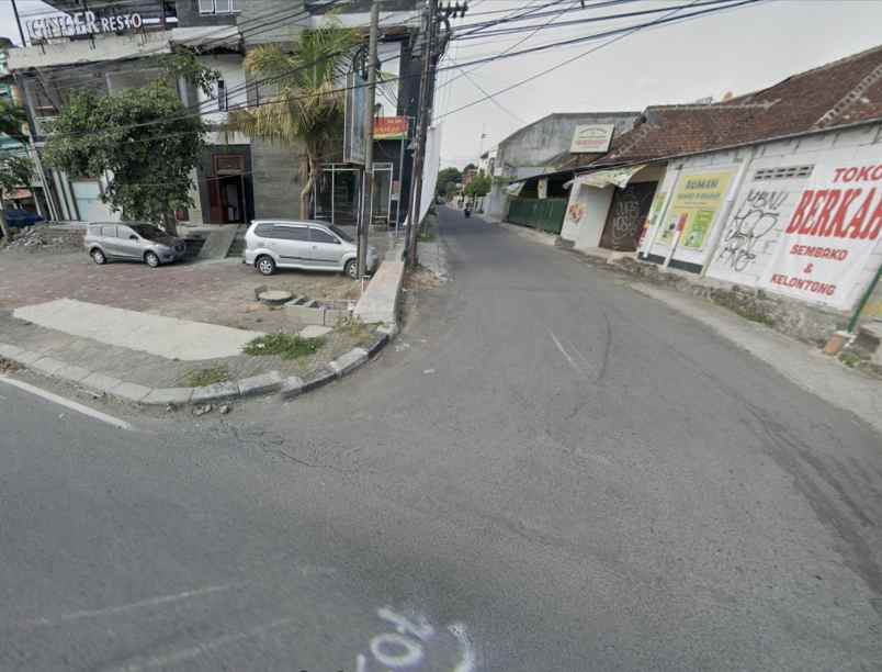 dijual rumah sinduadi kec mlati