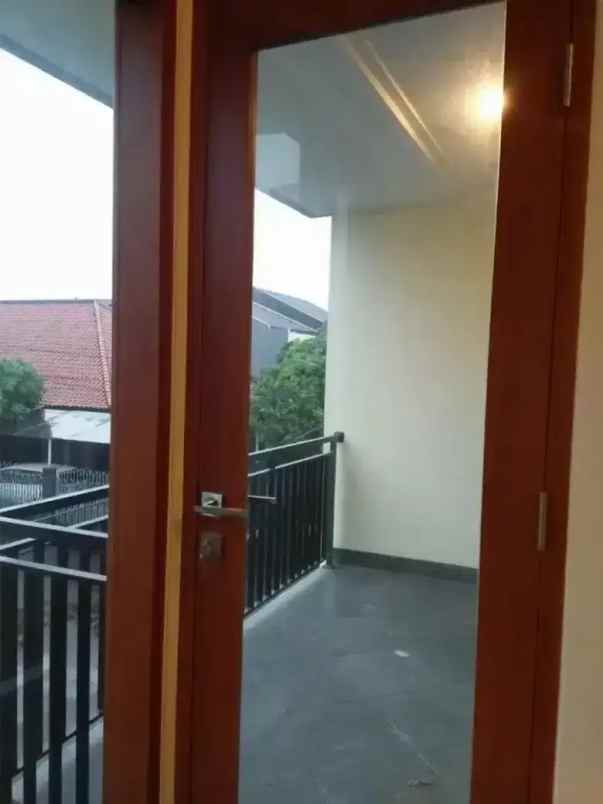 dijual rumah situ sari cijagra