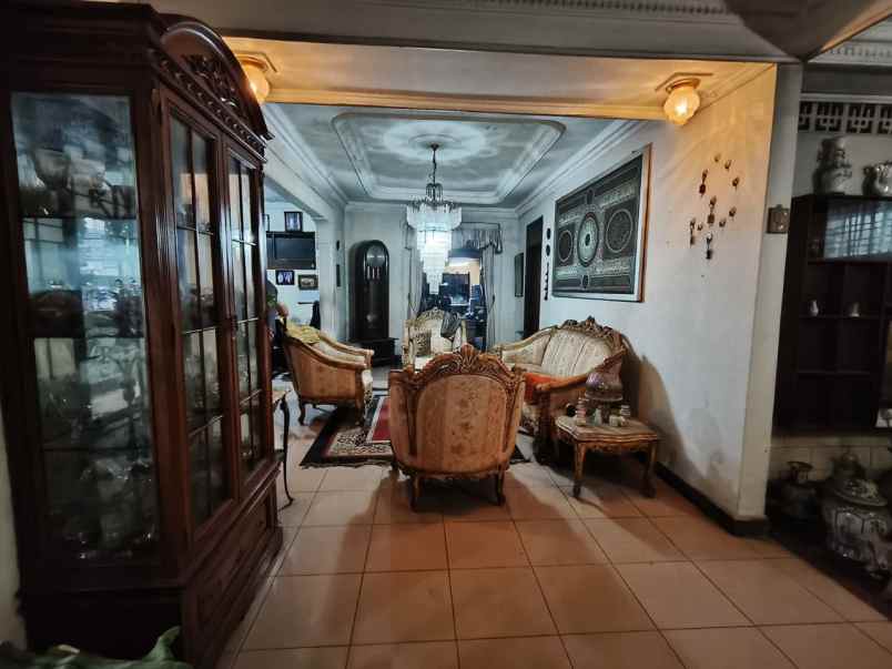 dijual rumah sudirman warung muncang