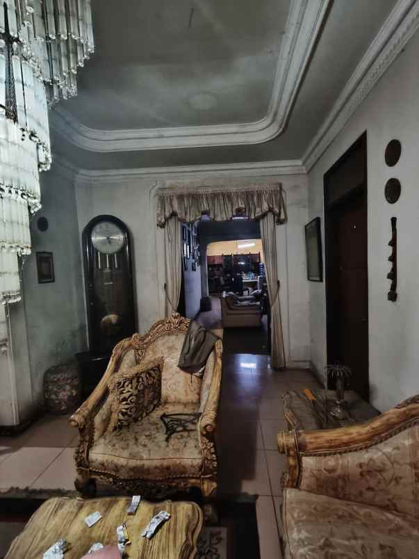 dijual rumah sudirman warung muncang