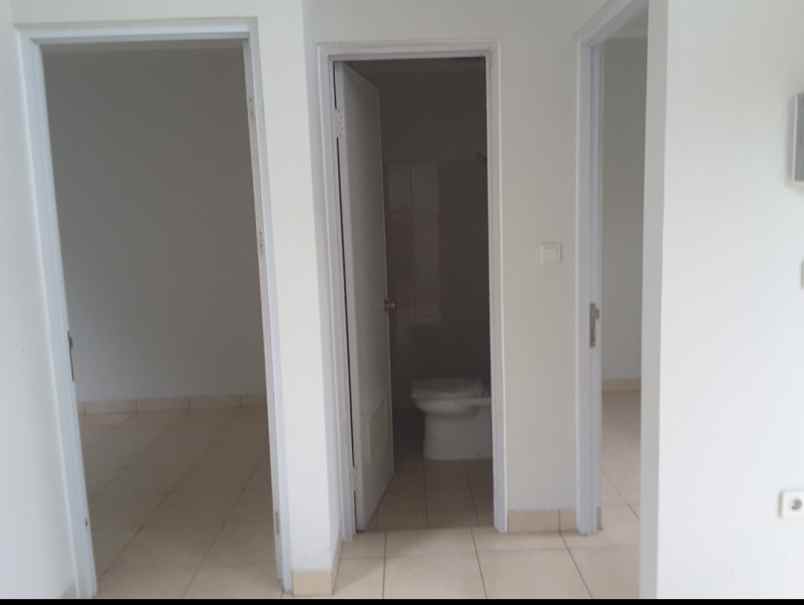 dijual rumah summarecon karawang