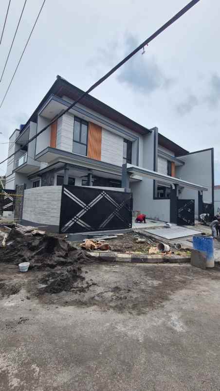 dijual rumah sutorejo prima selatan