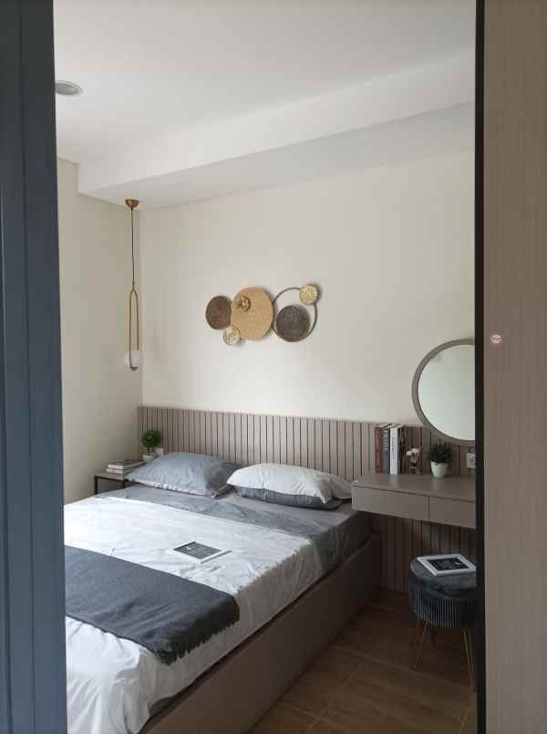 dijual rumah suvarna sutera cluster astha