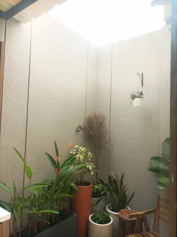 dijual rumah suvarna sutera cluster astha