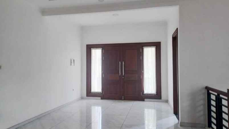dijual rumah taman modern cakung