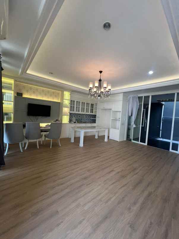dijual rumah taman puspa raya citraland