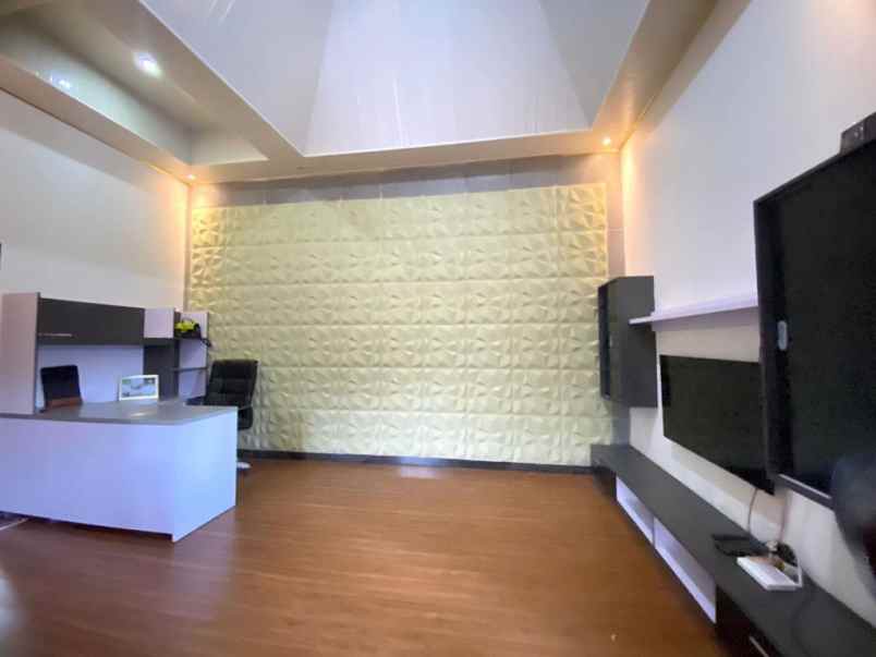 dijual rumah taman tlogomulyo