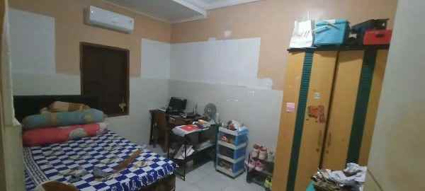 dijual rumah taman wiguna selatan