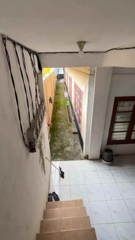 dijual rumah tambak dukuh