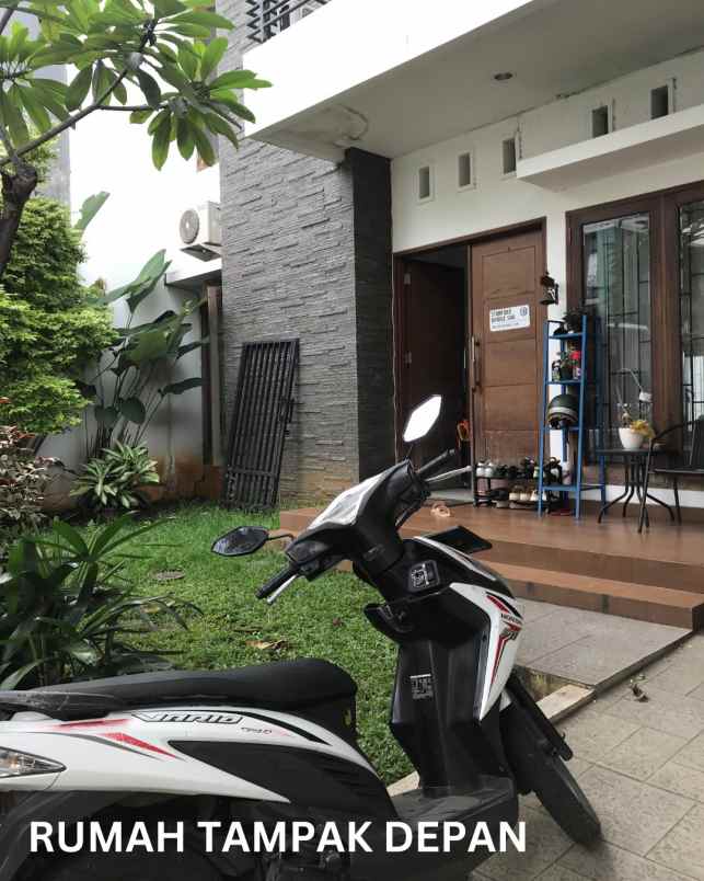 dijual rumah tanjung barat indah