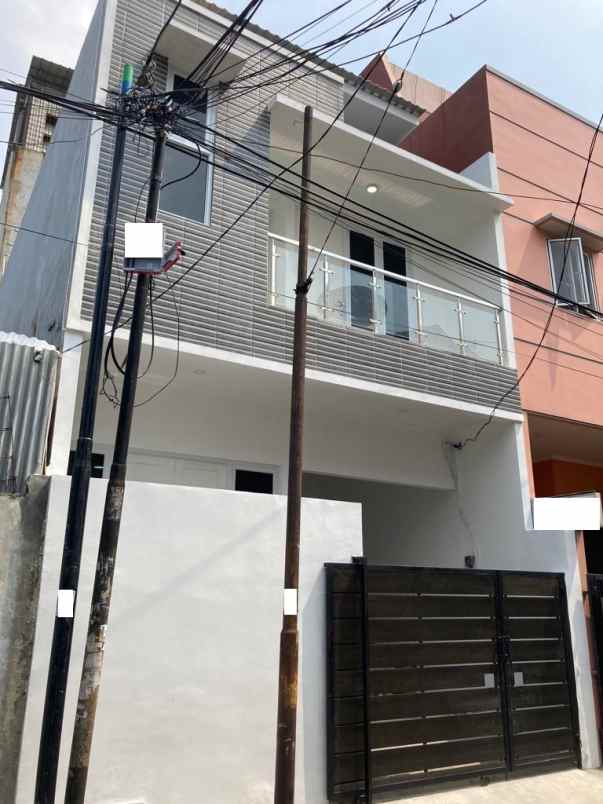 dijual rumah tanjung duren selatan