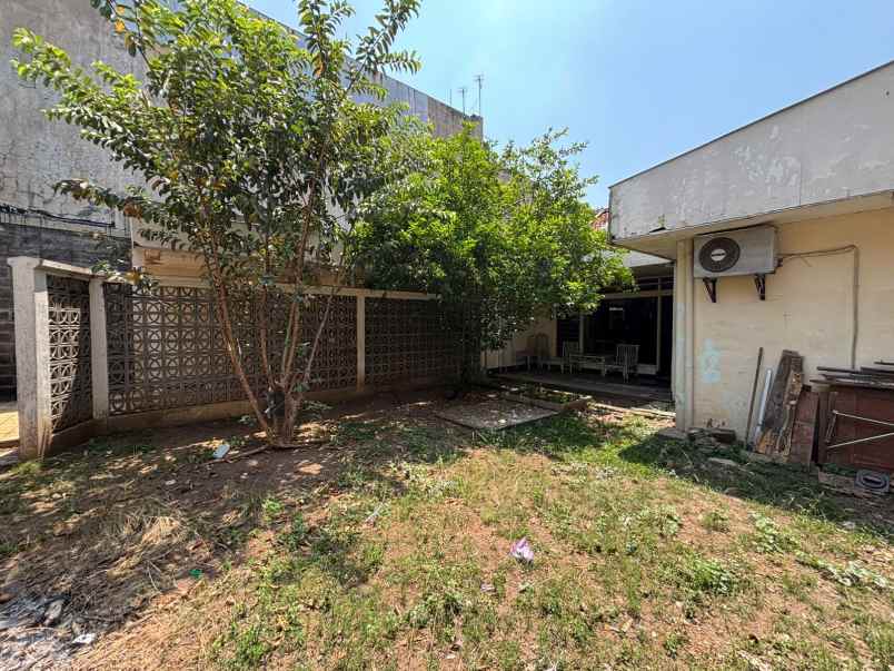 dijual rumah tenggilis mejoyo