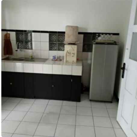 dijual rumah terusan sutami setrasari