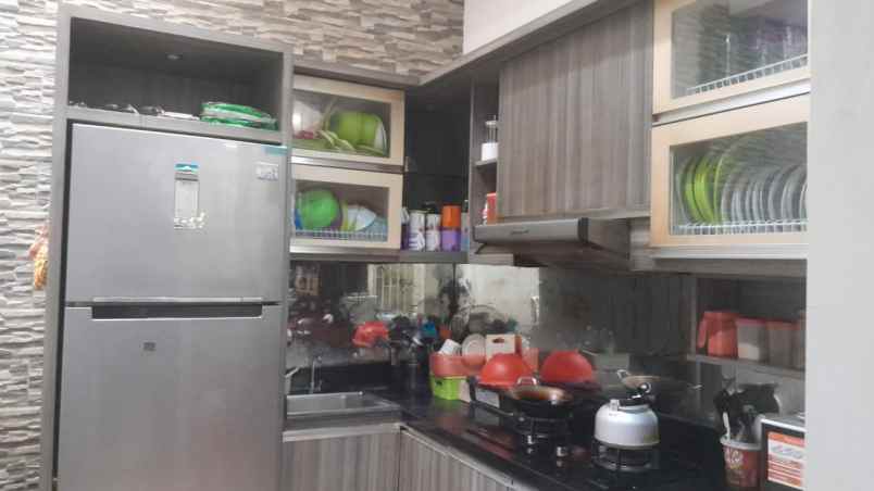 dijual rumah the gayungsari