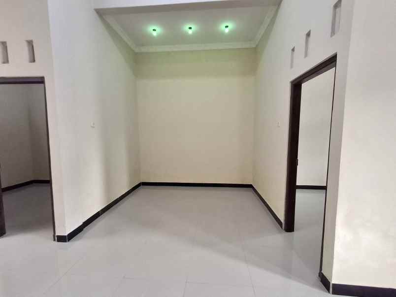 dijual rumah trunuh klaten selatan klaten