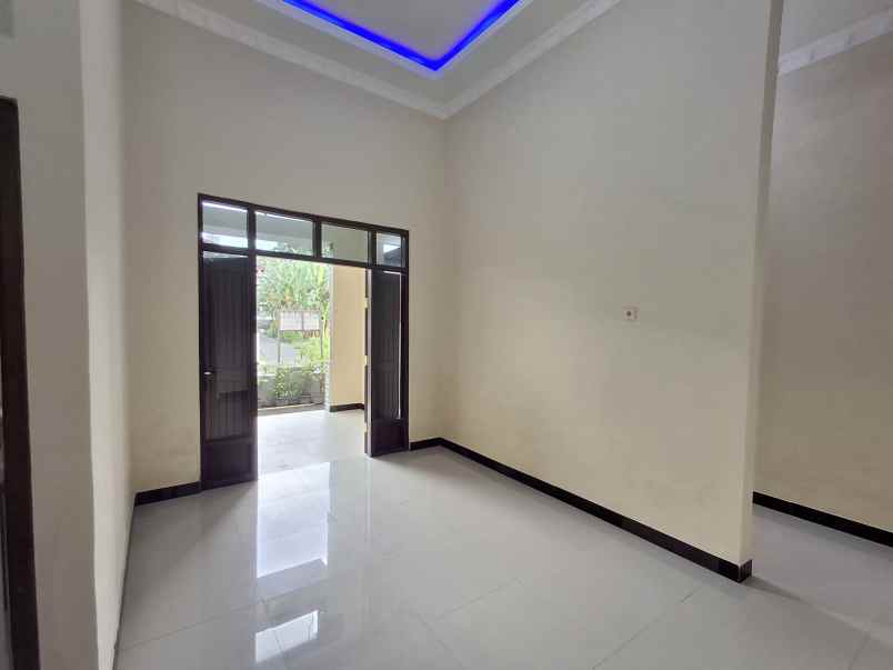 dijual rumah trunuh klaten selatan klaten