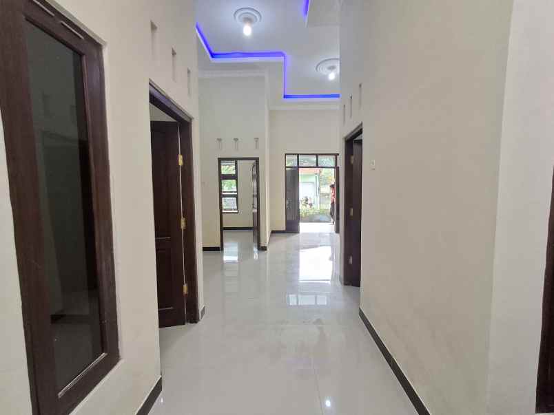 dijual rumah trunuh klaten selatan klaten