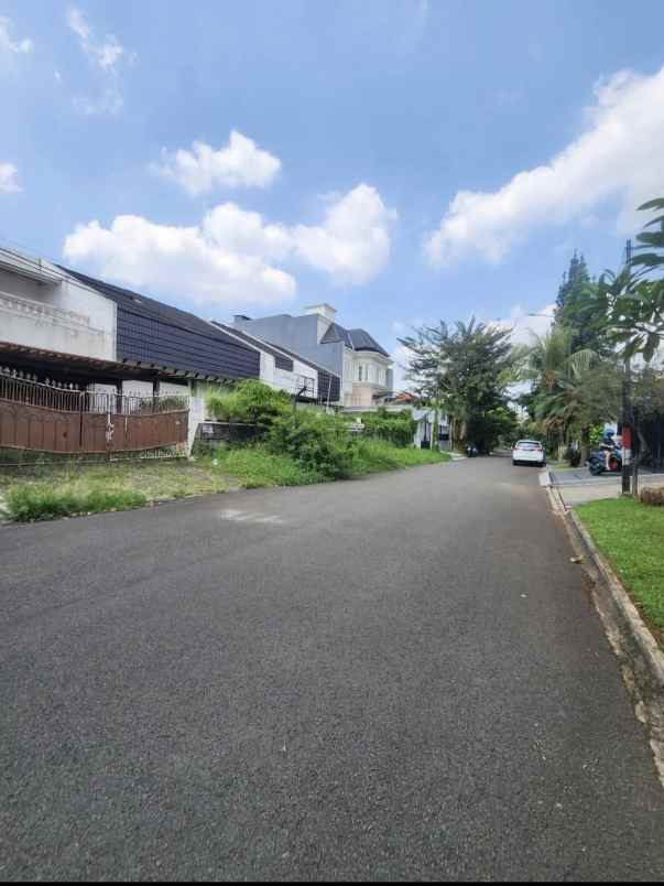 dijual rumah tua di pondok indah jakarta selatan