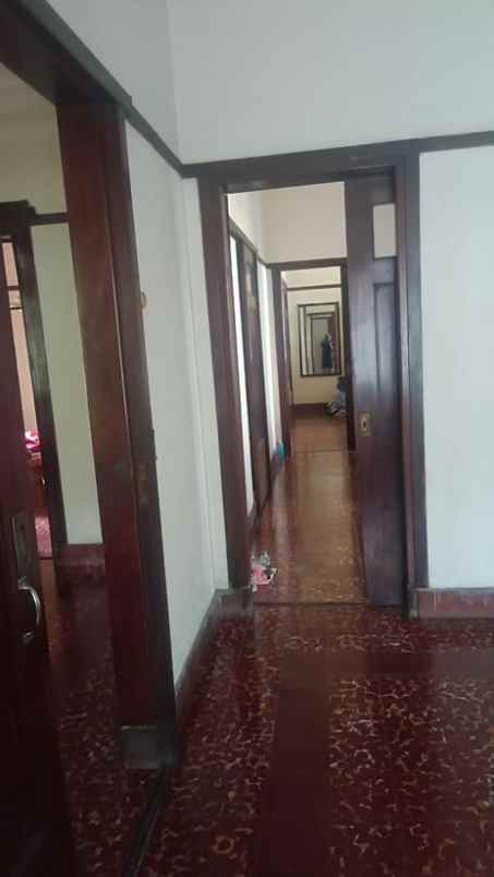 dijual rumah vintage di pasirkoja kota bandung