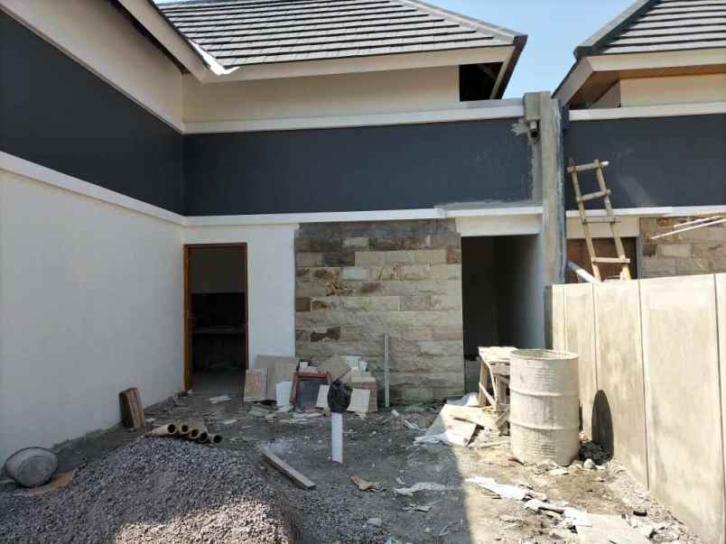 dijual rumah widodomartani