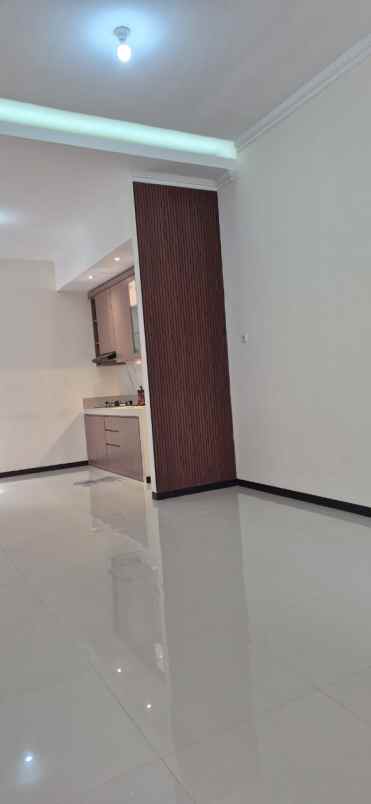 dijual rumah wisma bungurasih