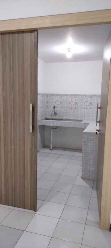 dijual rumah wisma permai