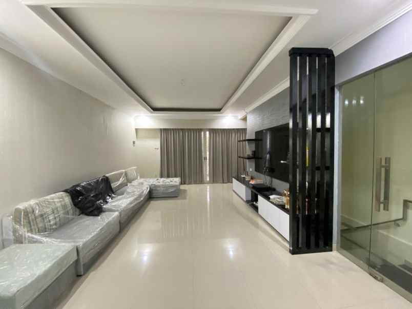 dijual rumah wonorejo