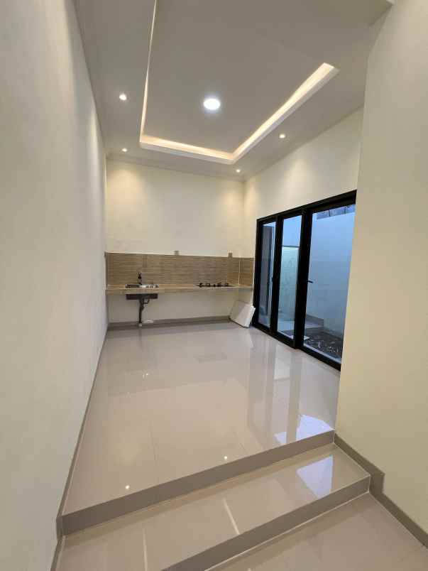 dijual rumah wonorejo