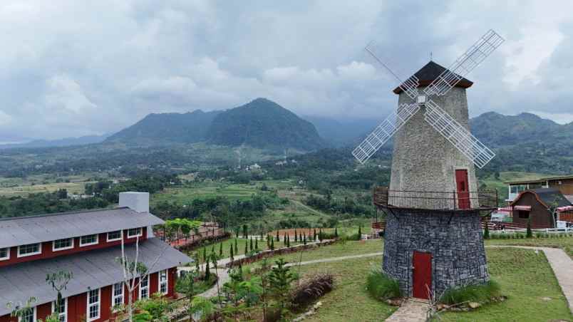 dijual tanah jalan raya puncak dua
