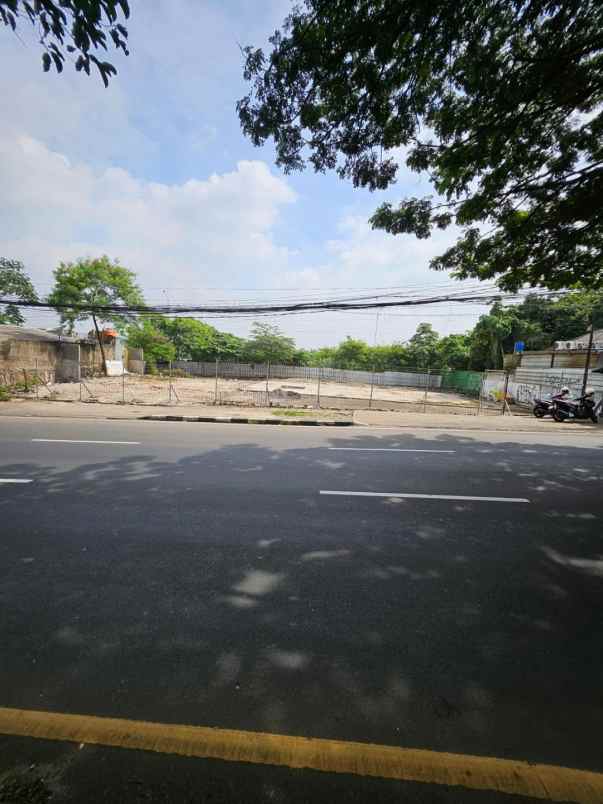 dijual tanah jl alternatif cibubur km 4