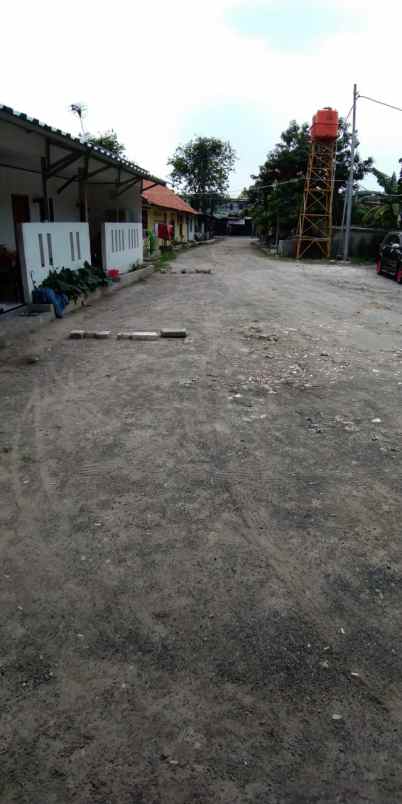 dijual tanah jln raya duri kosambi