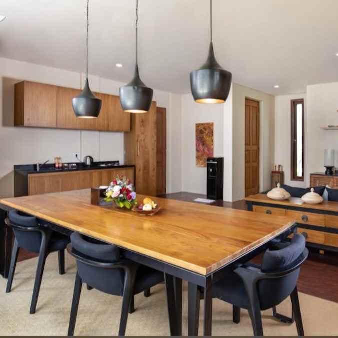 dijual villa batu belig