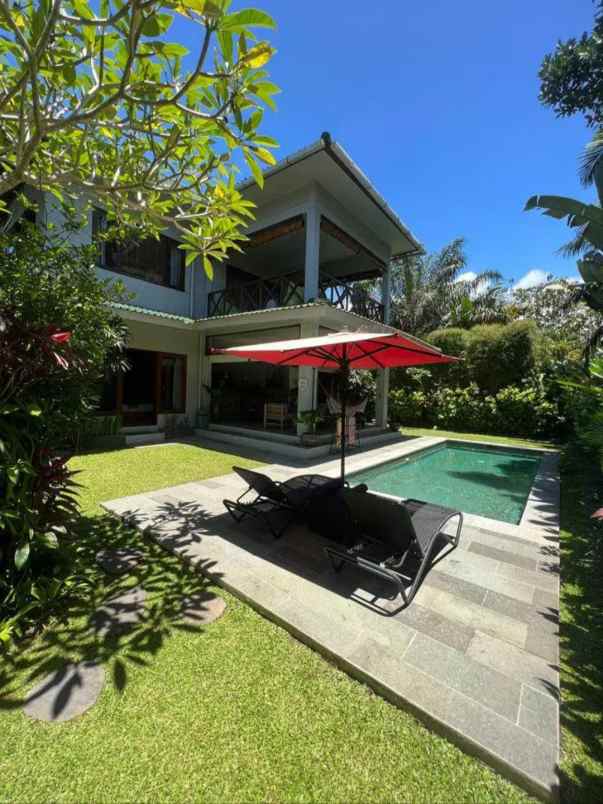 dijual villa desa lalanglingah kec