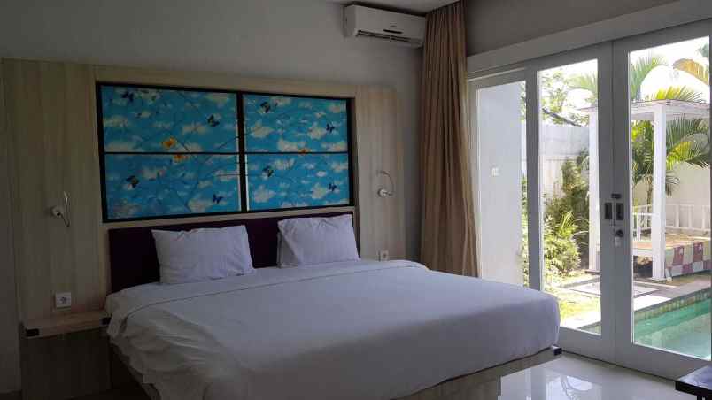 dijual villa jimbaran badung bali