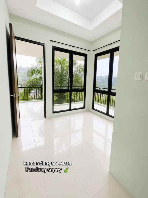 dijual villa kampung batununggal legok