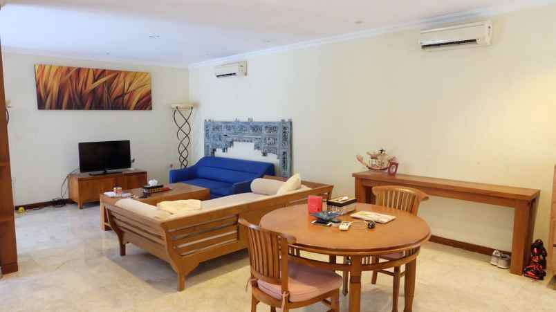 dijual villa kendal jl petitenget raya kerobokan bali