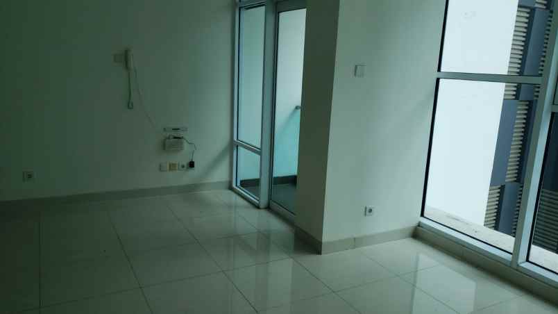 disewakan apartemen jl alam sutera boulevard